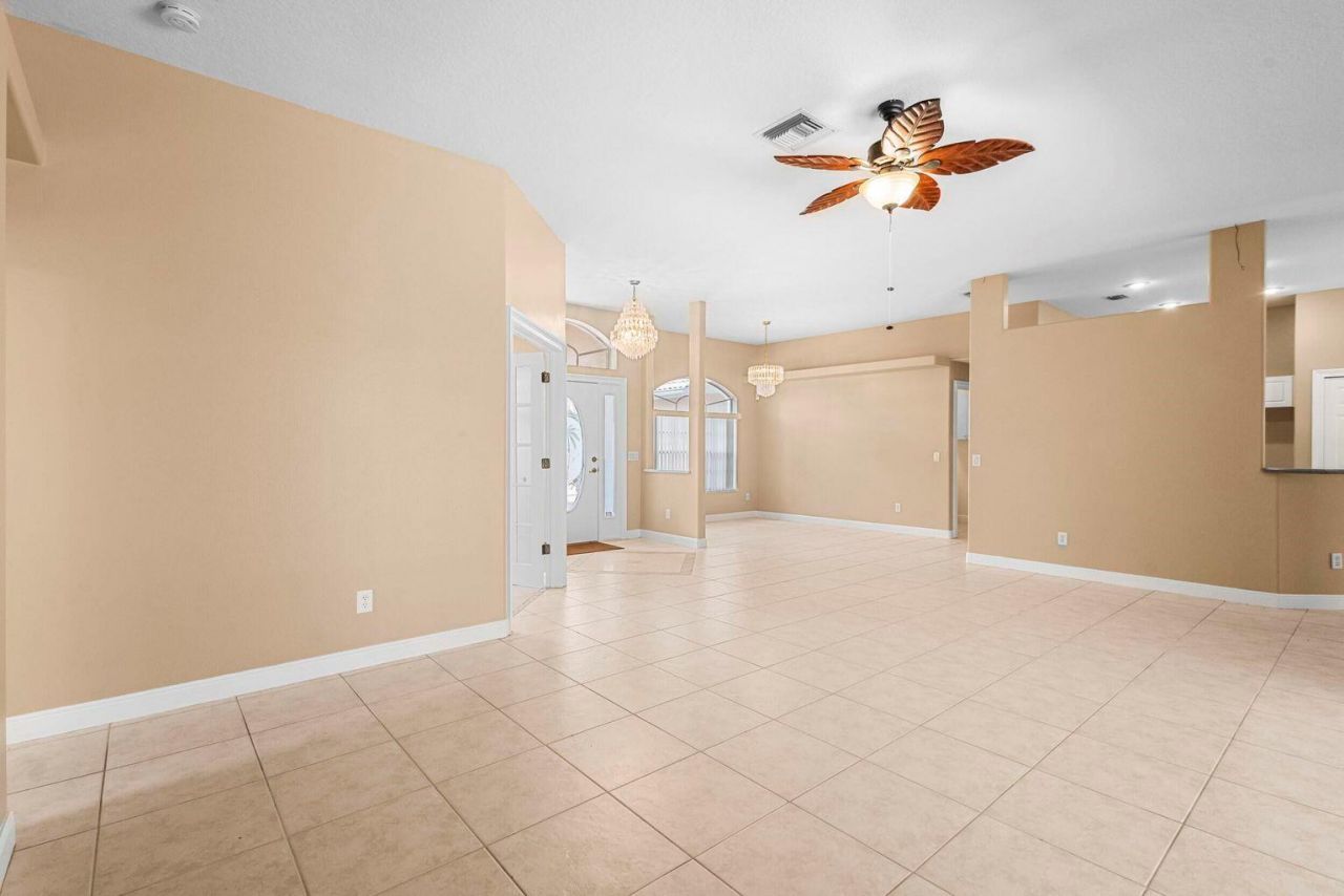 1698 SW Mockingbird Drive, Port Saint Lucie, FL 34986 Photo