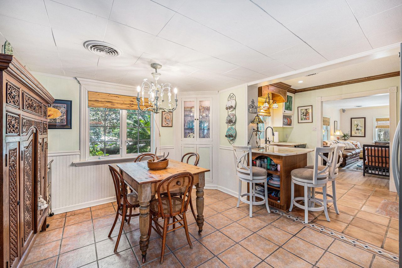 605 Ann Street Photo 8