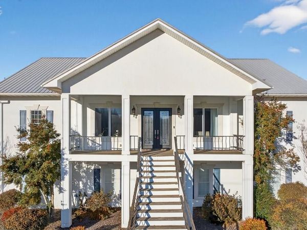 77 River Front Dr, Sparta, TN 38583