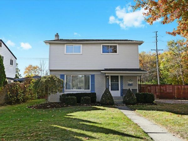 29945 Everett Street, Southfield, MI 48076