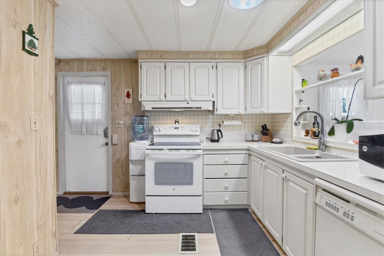 4532 12th Street Court E, Ellenton, FL 34222 Photo