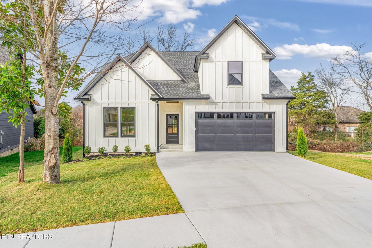 5034 Grove Park Court Cleveland, TN 37312