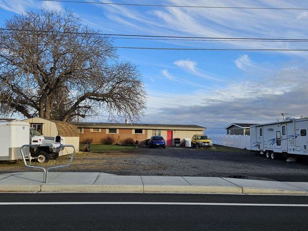 3089 NE Westshore Dr, Moses Lake, WA 98837