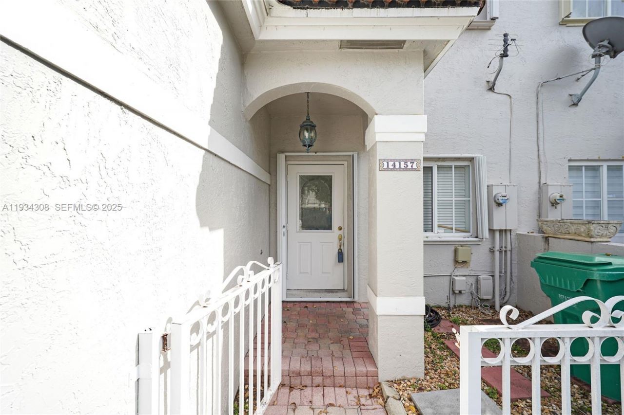 14157 SW 125th Ct, Miami, FL 33186 Photo