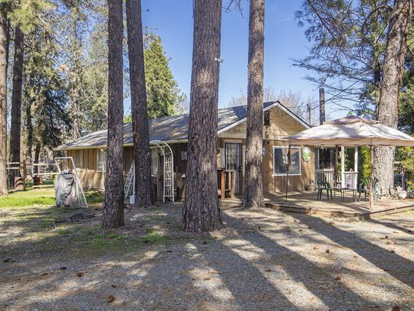 577 Galice Road, Merlin, OR 97532