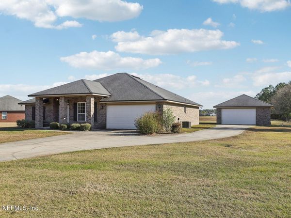 53072 CLEAR LAKE Drive, Callahan, FL 32011