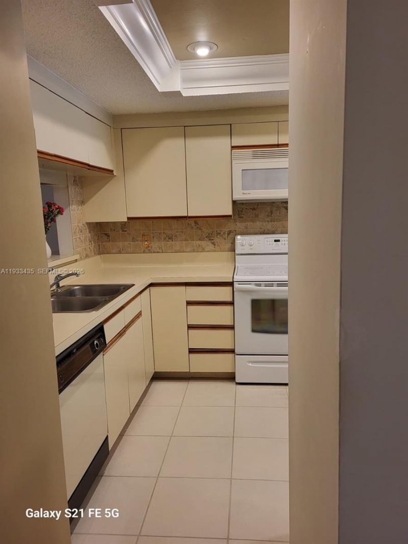 5200 SE Seascape Way, Unit 201, Stuart, FL 34997 Photo