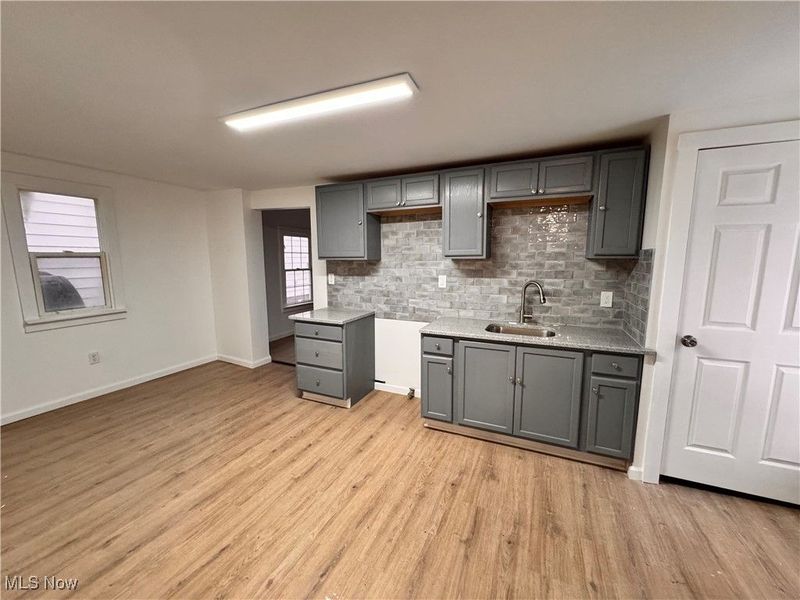 338 17th Street, Elyria, OH 44035 Photo 4