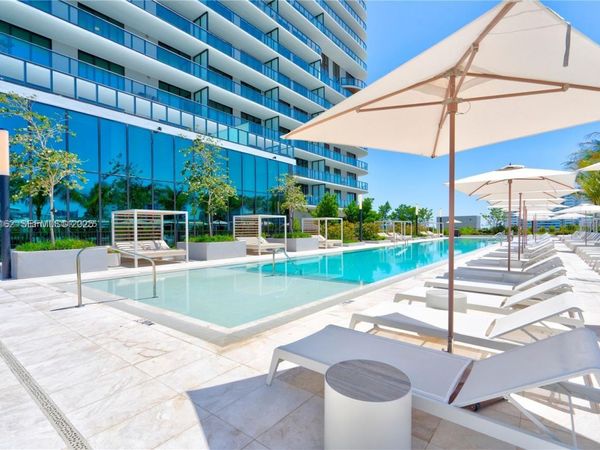 580 72nd St, Unit 1608, Miami Beach, FL 33141