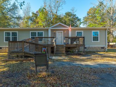 565 Tolle Farm Road, Cottageville, SC 29435