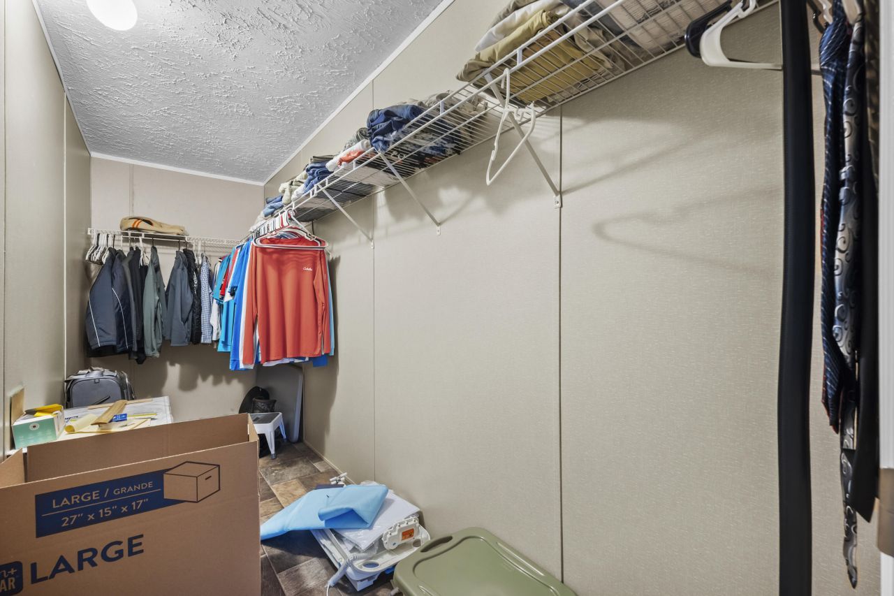 565 Tolle Farm Road Photo 10