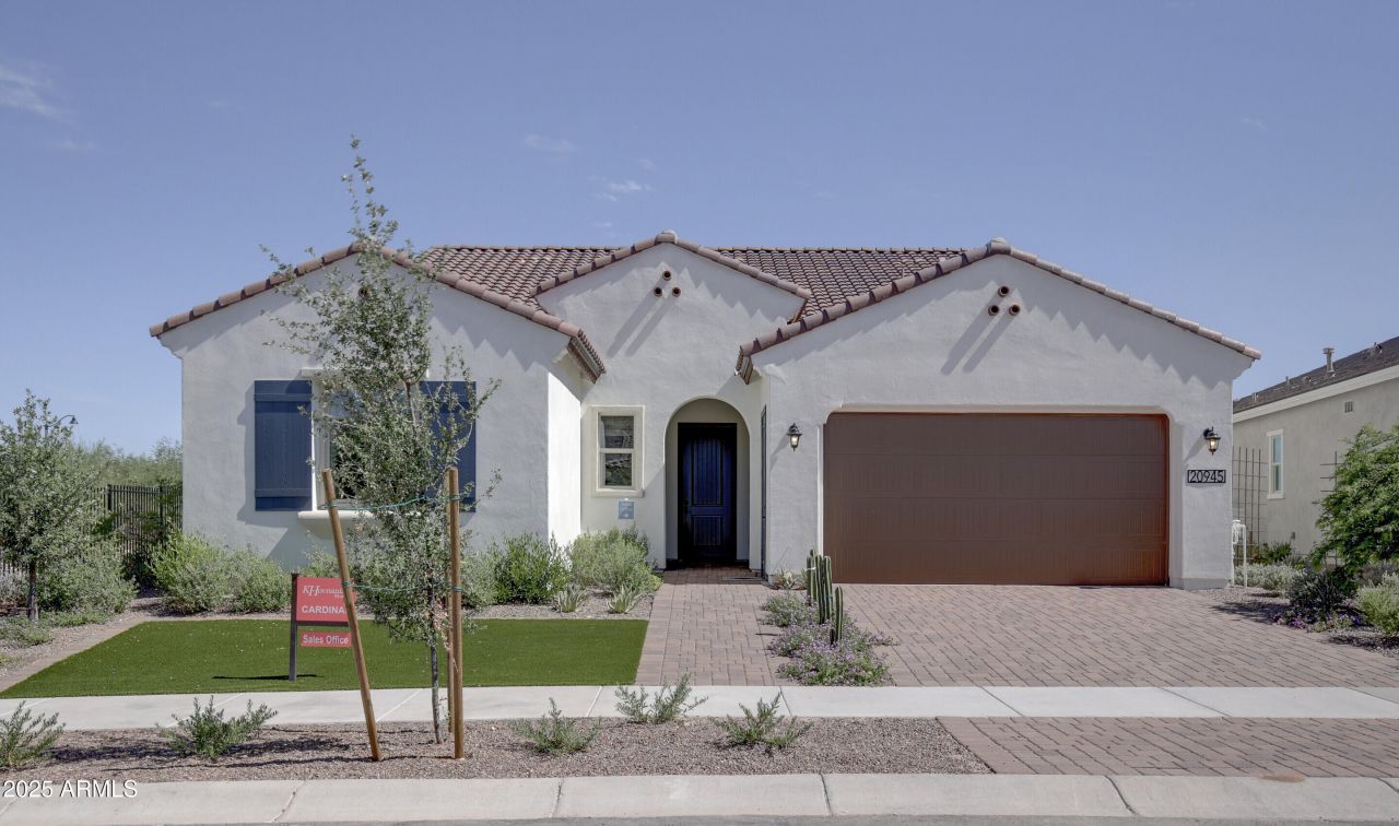 20945 W Pasadena Avenue, Buckeye, AZ 85396 Main Photo