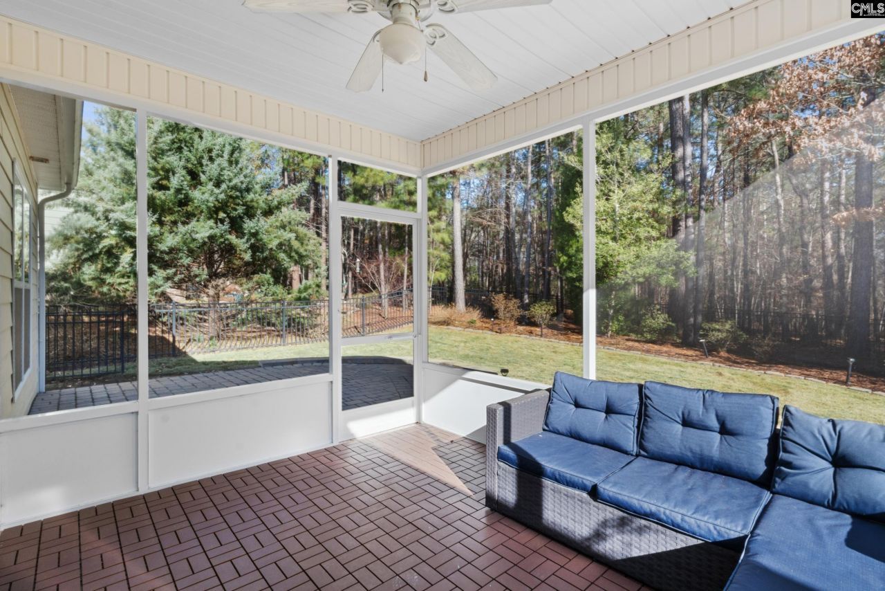 383 Summersweet Court Photo 9