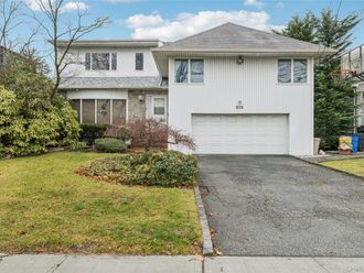 575 Rica Lane Woodmere, NY 11598