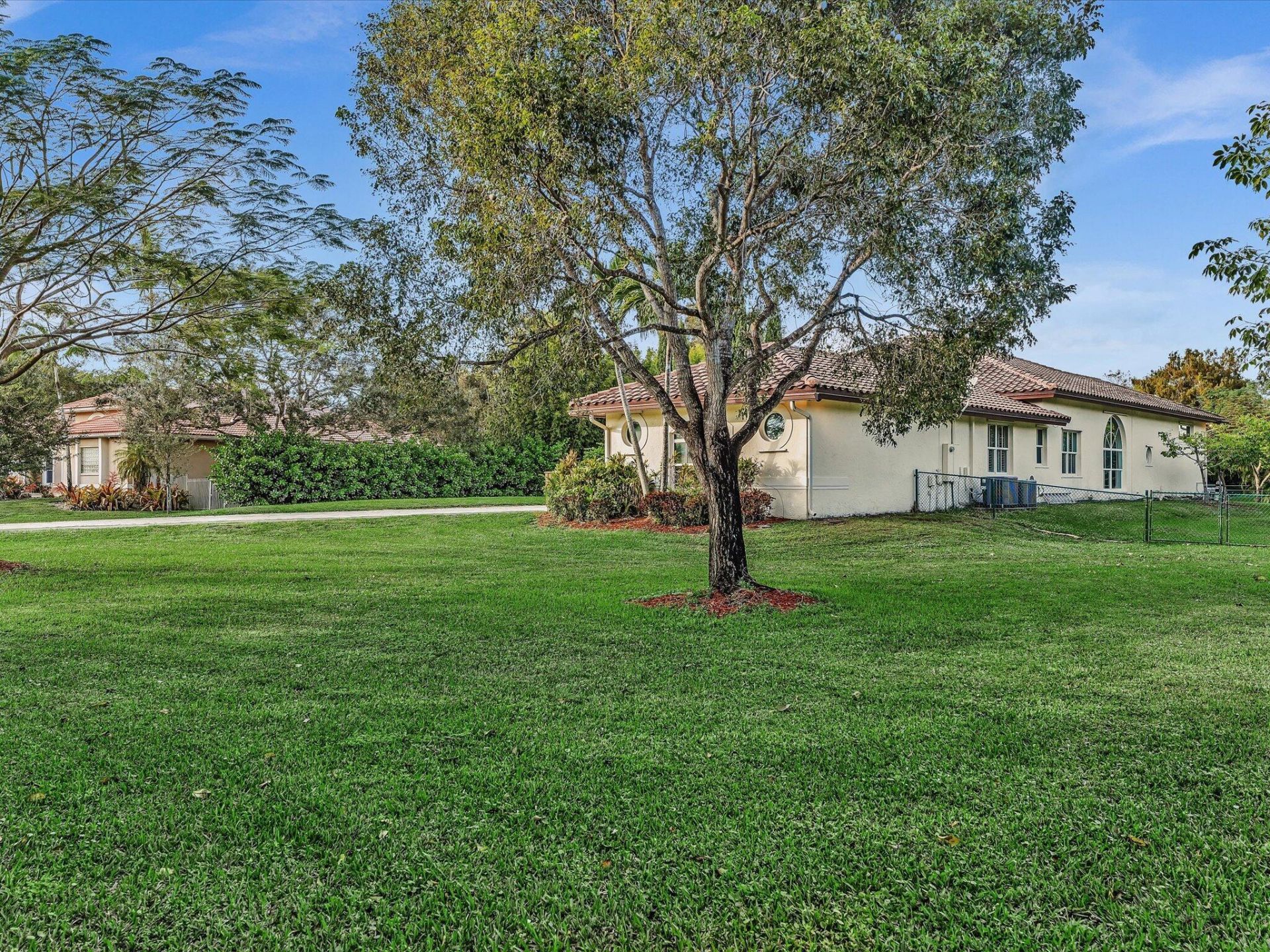 920 NW 122nd Avenue, Plantation, FL 33325 Photo