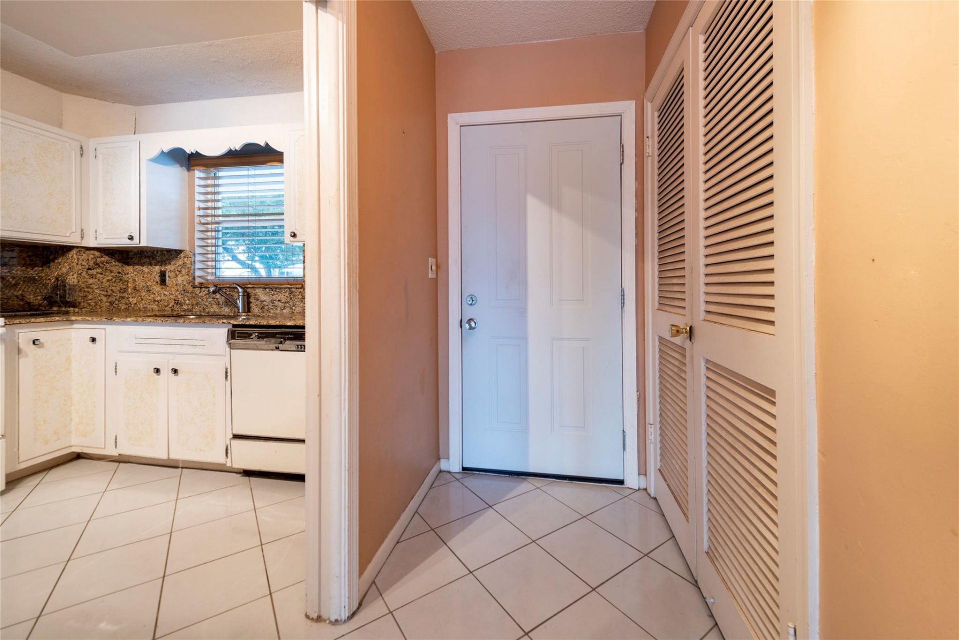 3333 NE 36th Street, Unit 6, Fort Lauderdale, FL 33308 Photo