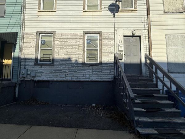 13 Albany Street, Albany, NY 12204