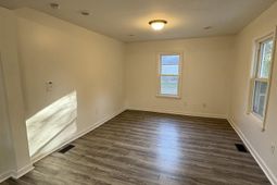 15 Community Street photo 4