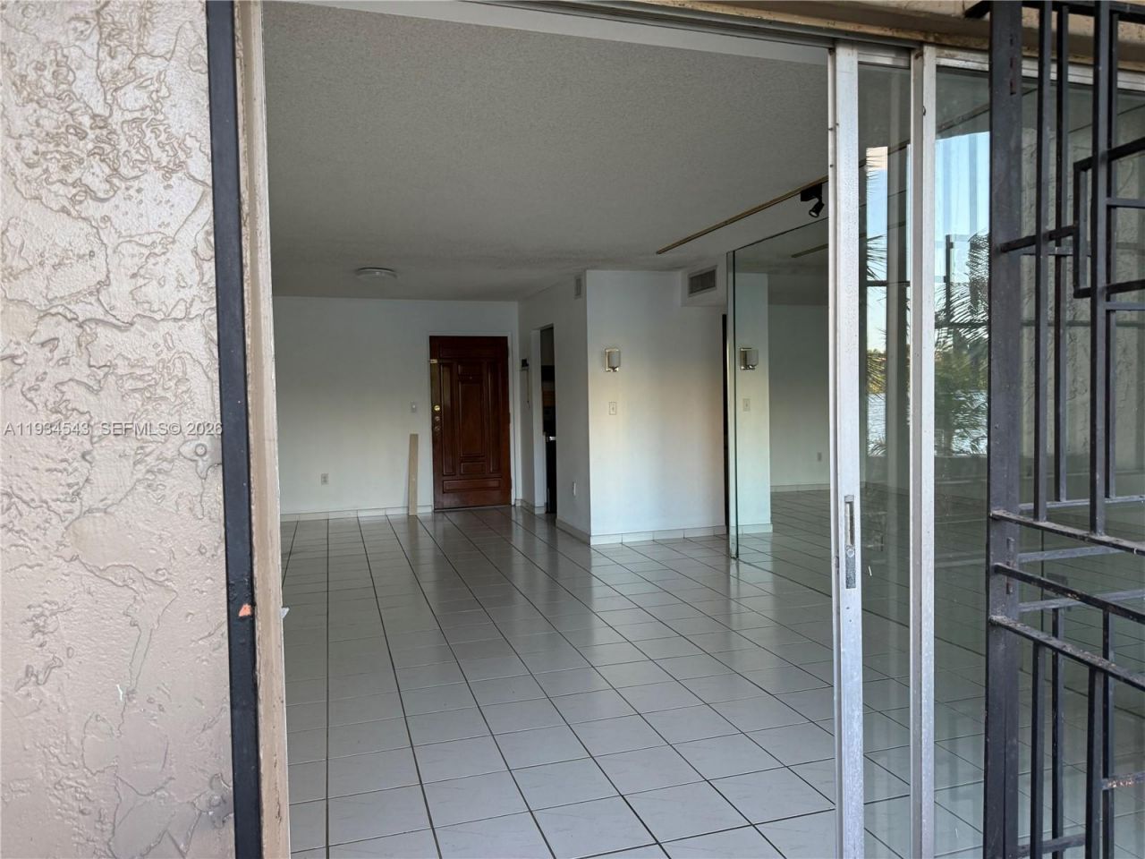 5199 NW 7th St, Unit 115, Miami, FL 33126 Photo