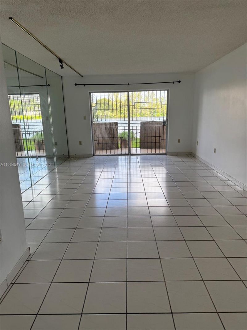 5199 NW 7th St, Unit 115, Miami, FL 33126 Photo