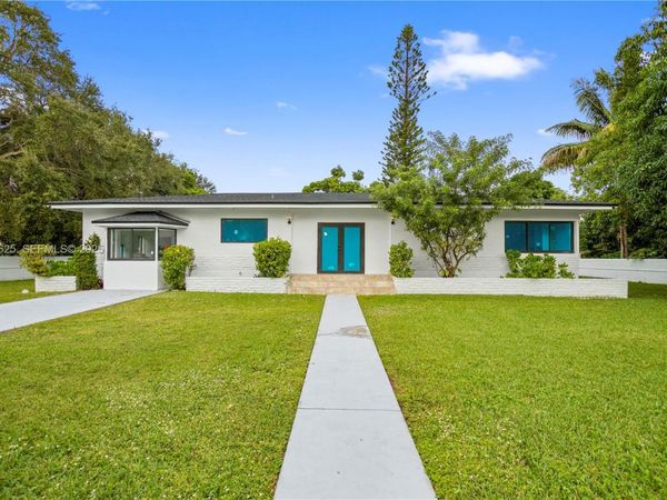 1445 NE 147th St, Miami, FL 33161