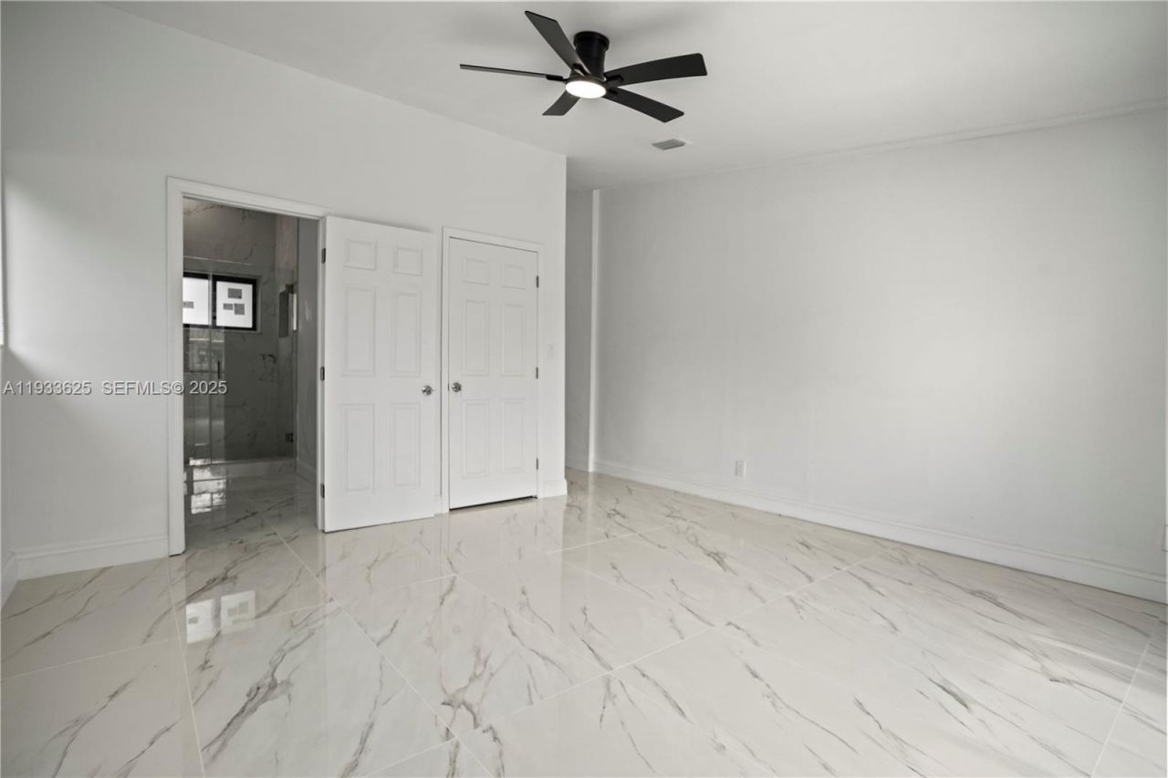 1445 NE 147th St, Miami, FL 33161 Photo