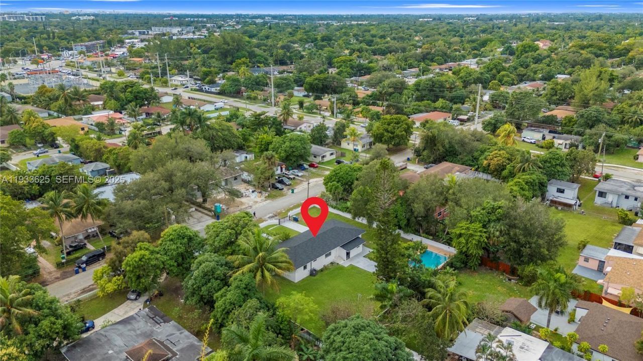 1445 NE 147th St, Miami, FL 33161 Photo