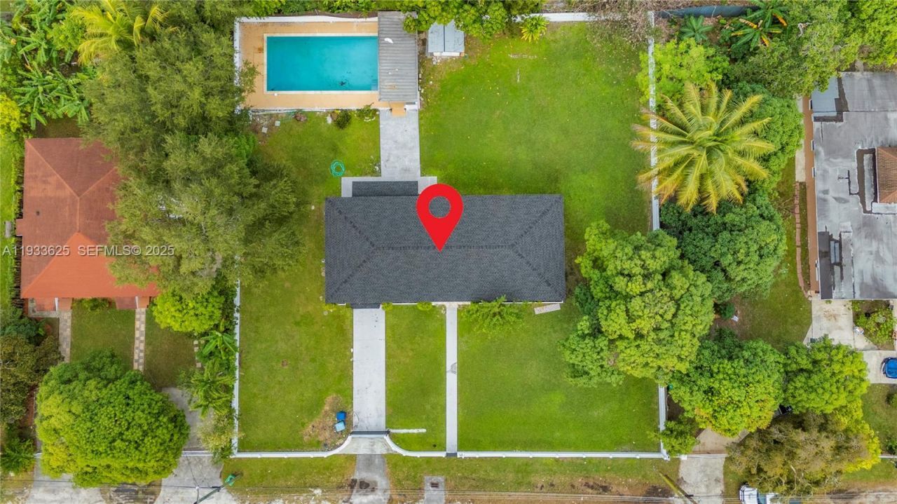 1445 NE 147th St, Miami, FL 33161 Photo