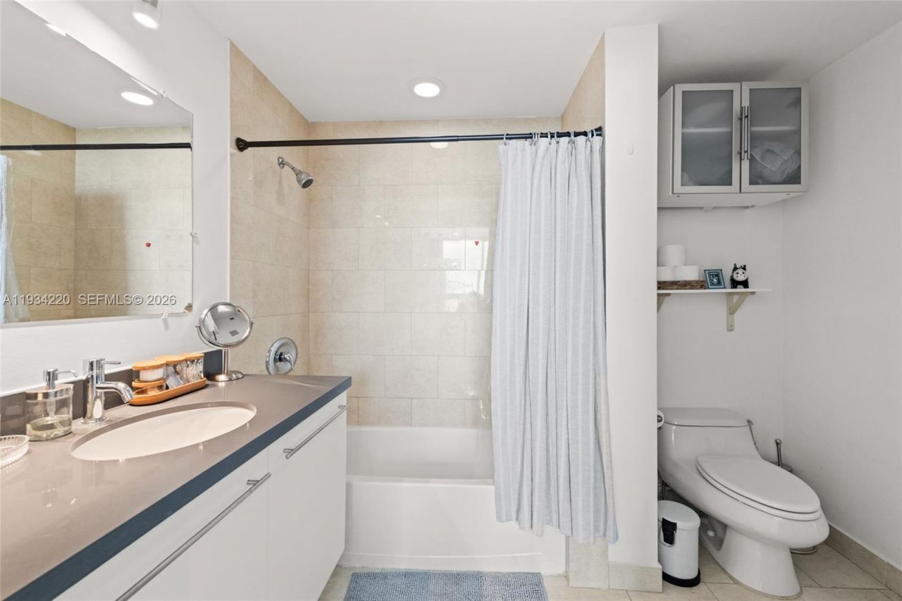 90 SW 3rd St, Unit 2109, Miami, FL 33130 Photo