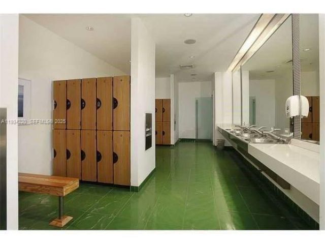 90 SW 3rd St, Unit 2109, Miami, FL 33130 Photo