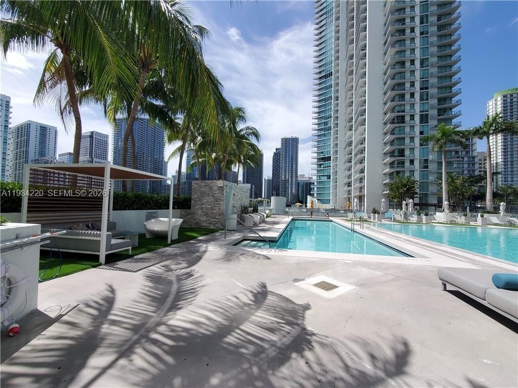 90 SW 3rd St, Unit 2109, Miami, FL 33130 Photo