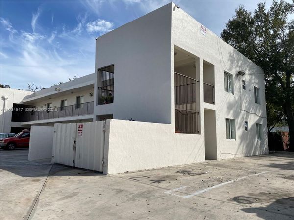181 NW 47th Ave, Unit 6, Miami, FL 33126