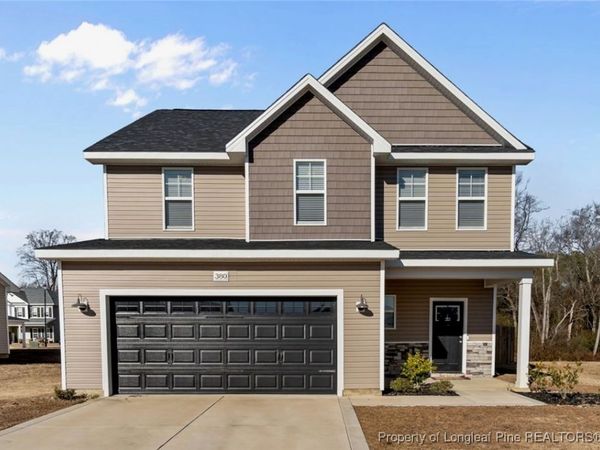 380 Leach Creek Drive, Raeford, NC 28376