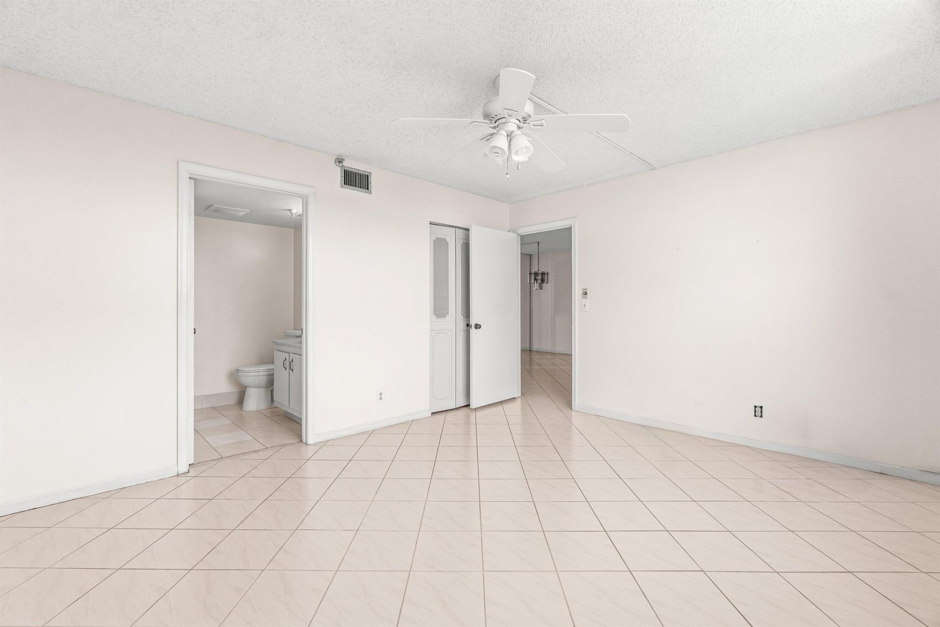14623 Bonaire Boulevard, Unit 608, Delray Beach, FL 33446 Photo
