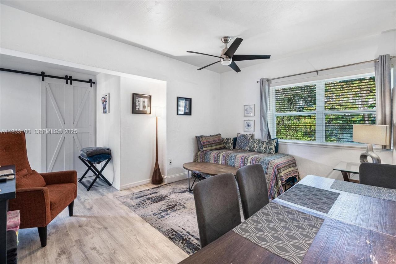 859 NE 90th St , Miami, FL 33138 Photo