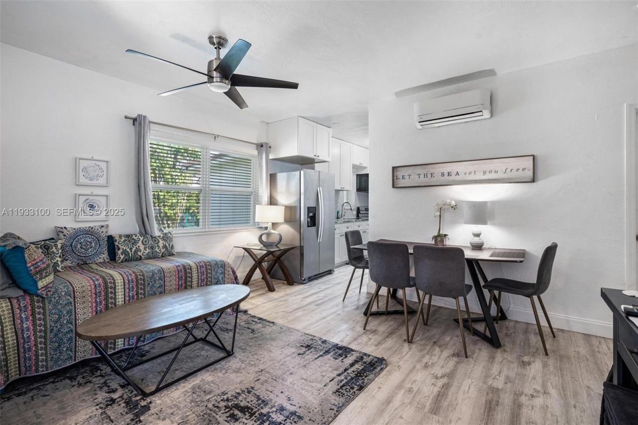 859 NE 90th St , Miami, FL 33138 Photo