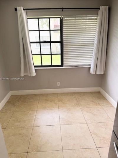 8951 W Sunrise Blvd, Plantation, FL 33322 Photo