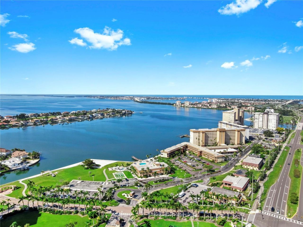 4900 Brittany Drive S, Unit 805, Saint Petersburg, FL 33715 Photo