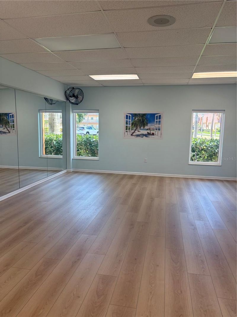 4900 Brittany Drive S, Unit 805, Saint Petersburg, FL 33715 Photo