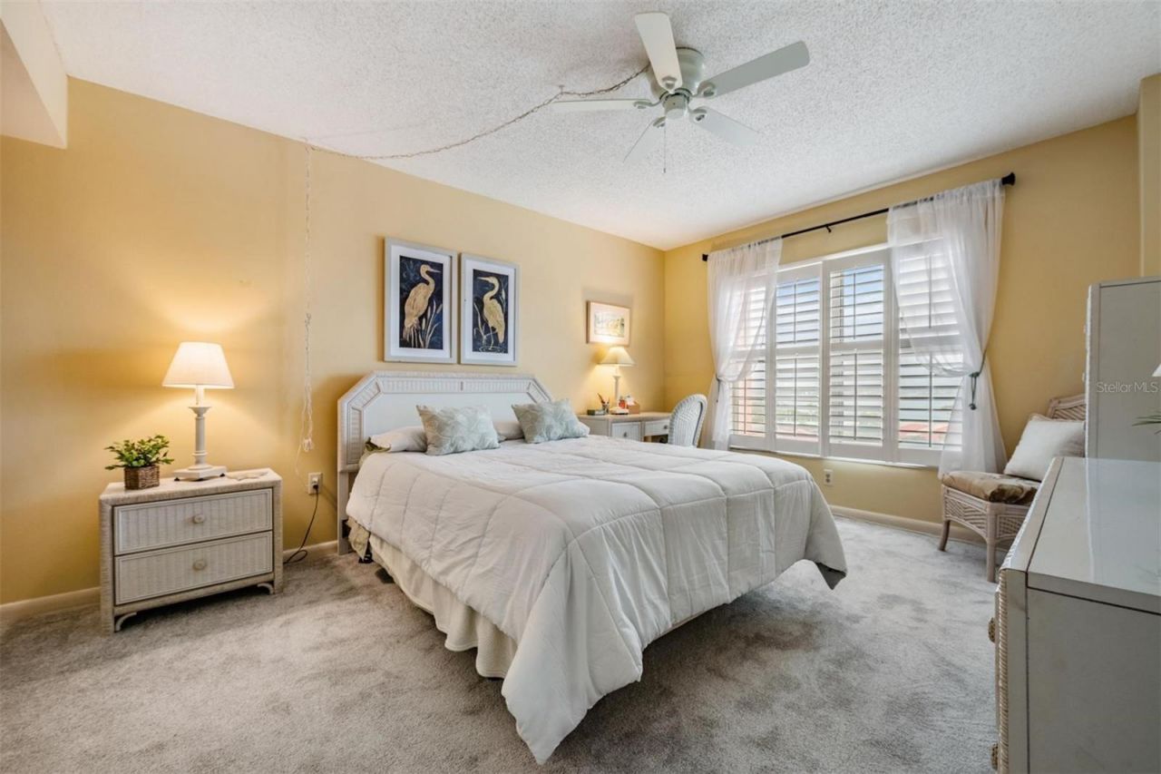 4900 Brittany Drive S, Unit 805, Saint Petersburg, FL 33715 Photo