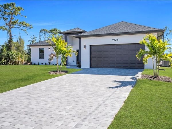 1924 NE 33rd LN, CAPE CORAL, FL 33909