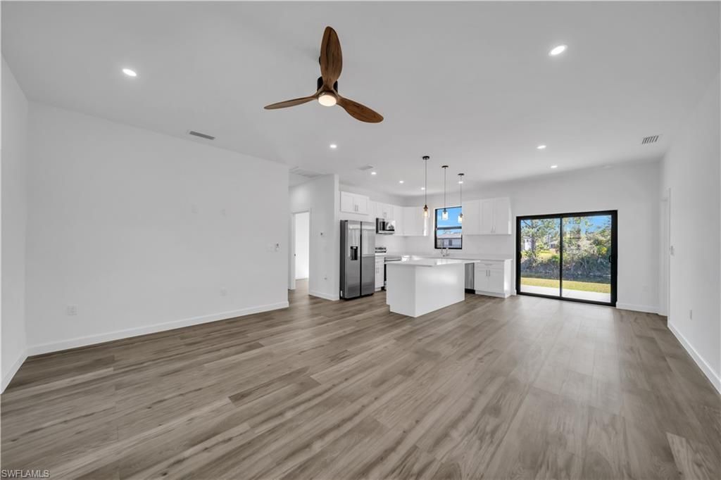 1924 NE 33rd Ln, Cape Coral, FL 33909 Photo