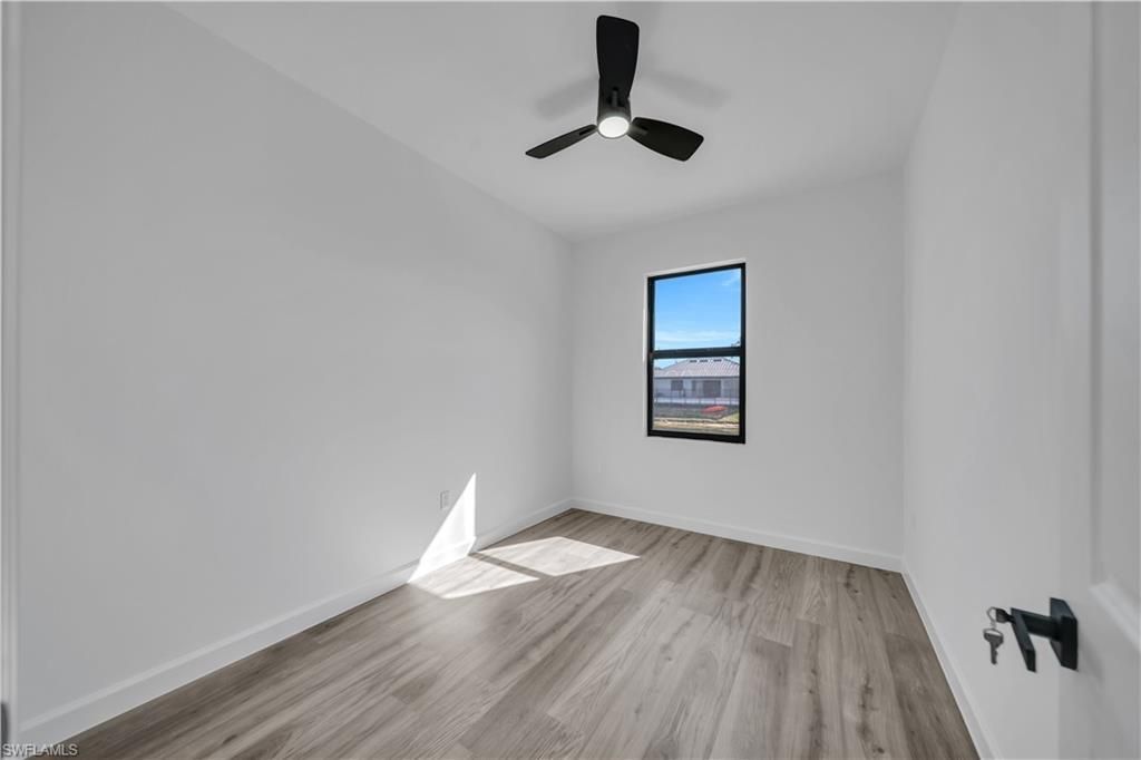 1924 NE 33rd Ln, Cape Coral, FL 33909 Photo