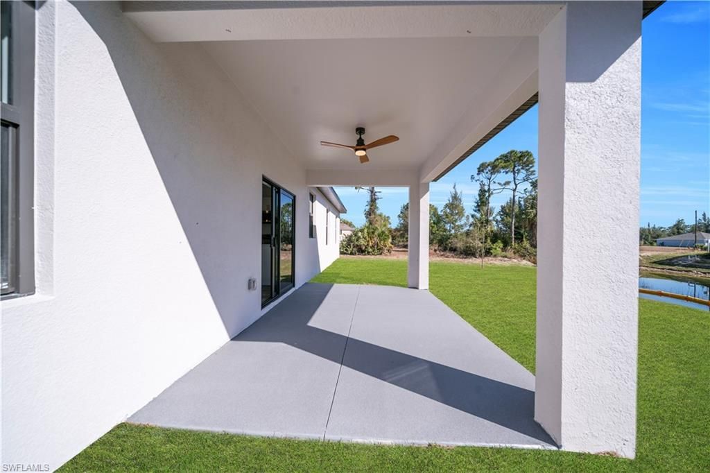 1924 NE 33rd Ln, Cape Coral, FL 33909 Photo