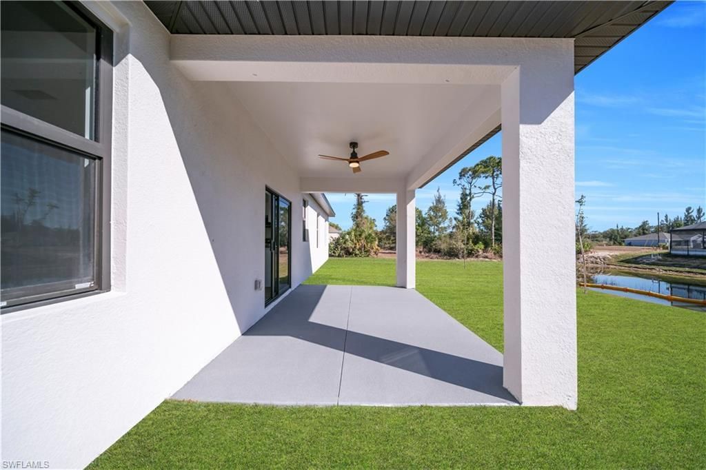 1924 NE 33rd Ln, Cape Coral, FL 33909 Photo