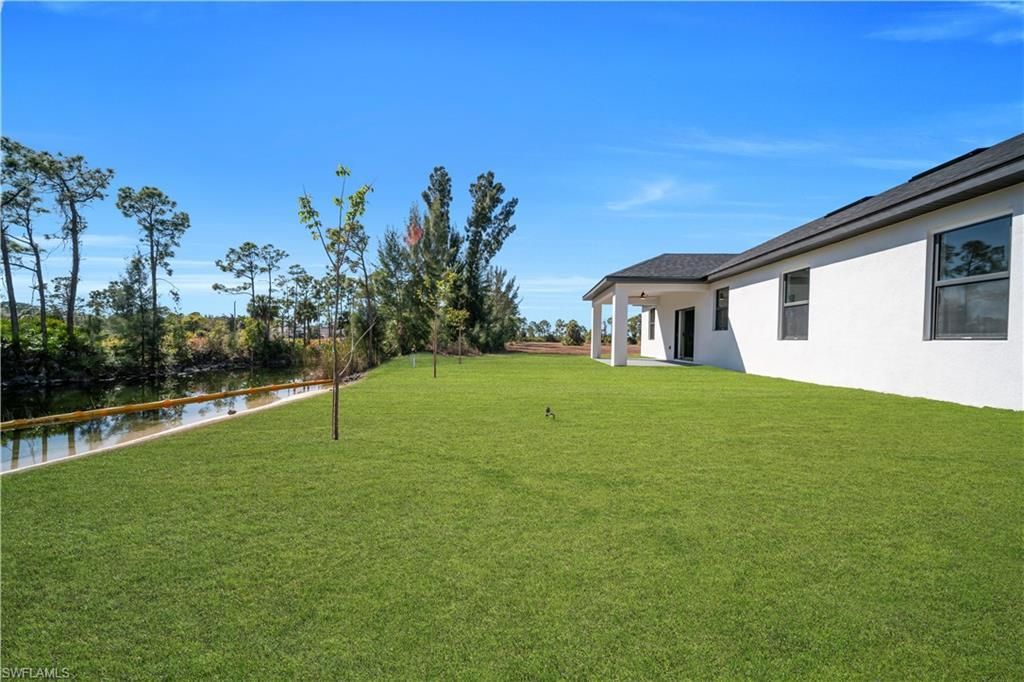 1924 NE 33rd Ln, Cape Coral, FL 33909 Photo