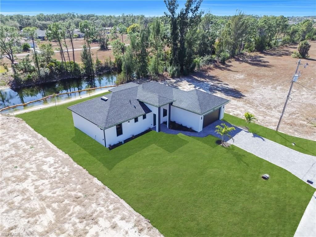 1924 NE 33rd Ln, Cape Coral, FL 33909 Photo