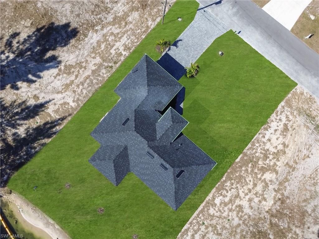 1924 NE 33rd Ln, Cape Coral, FL 33909 Photo