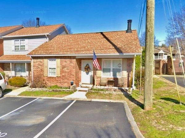 430 Walton Ferry Rd, Unit 200, Hendersonville, TN 37075