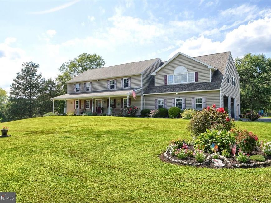 1010 Sweetbriar Road, Perkasie, PA 18944 Main Photo